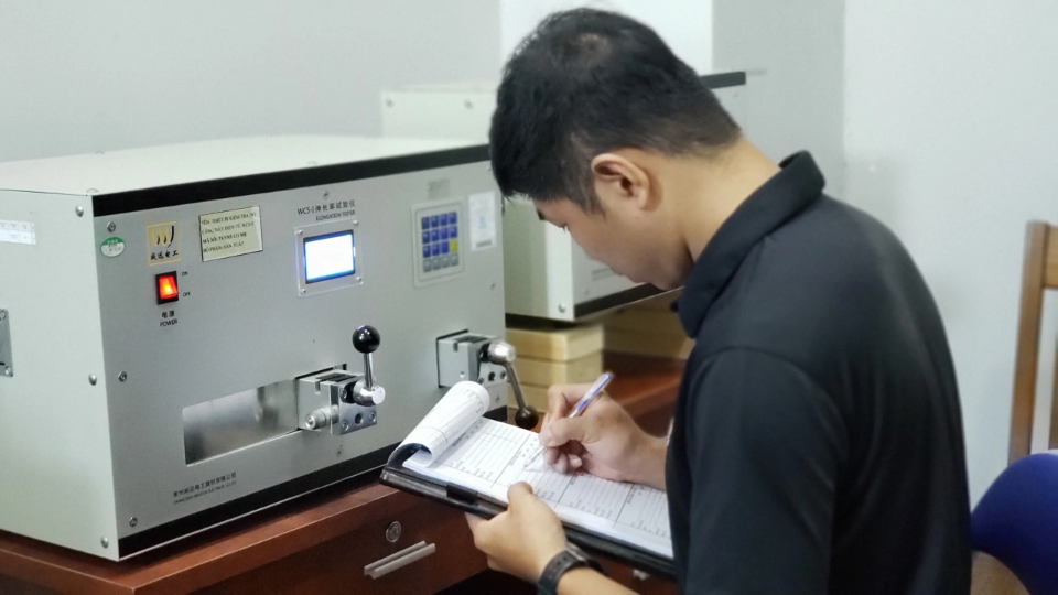 Kiểm soát nhiệt độ - Tối ưu hóa độ chính xác gia công CNC 30 Quá trình kiểm tra nhiệt độ trong sản xuất rất quan trọng